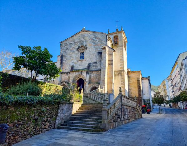 Viveiro iglesia lugo